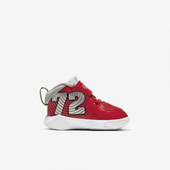 Nike Team Hustle D 9 Auto | University Red / Wolf Grey / White / Metallic Silver - Click Image to Close