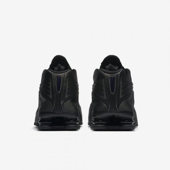 Nike Shox R4 | Black / Black / Black - Click Image to Close