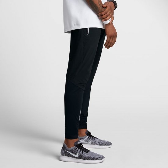 Nike Swift | Black - Click Image to Close