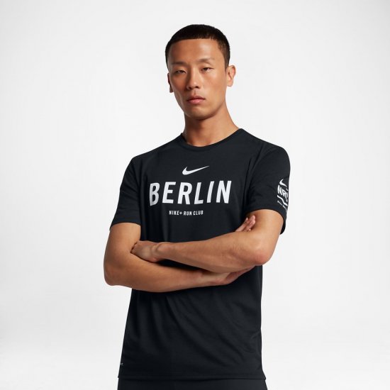 Nike Dri-FIT Run Club (Berlin) | Black - Click Image to Close