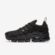 Nike Air VaporMax Plus | Black / Dark Grey / Black Nike Air VaporMax Plus | Black / Dark Grey / Black